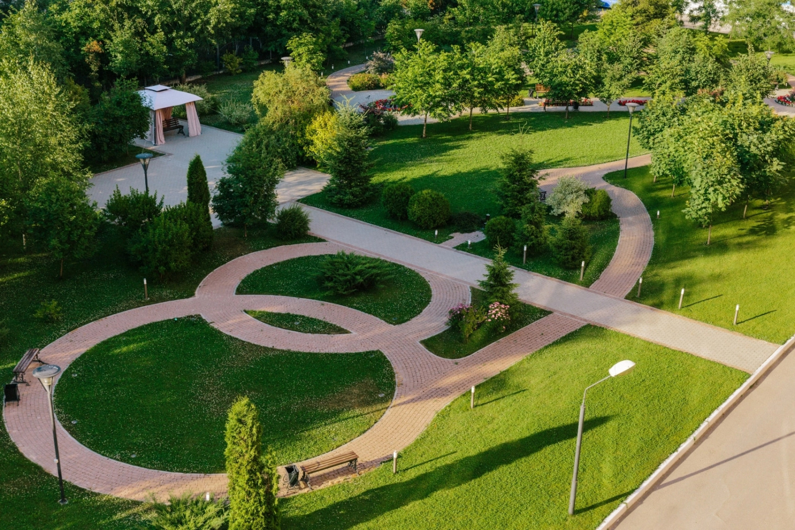 Бенефит Плаза Конгресс Отель