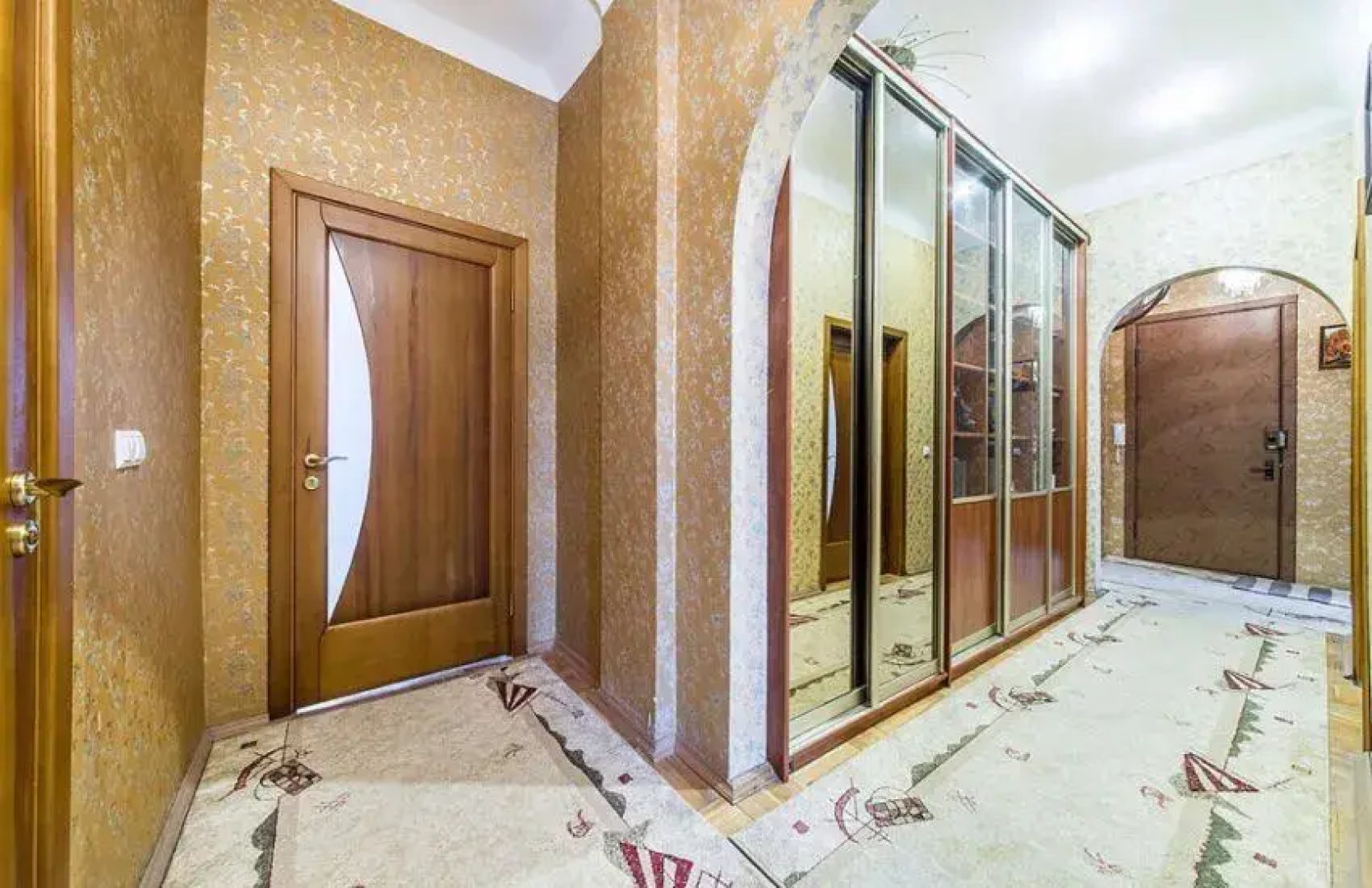 Апартаменты на проспекте Независимости