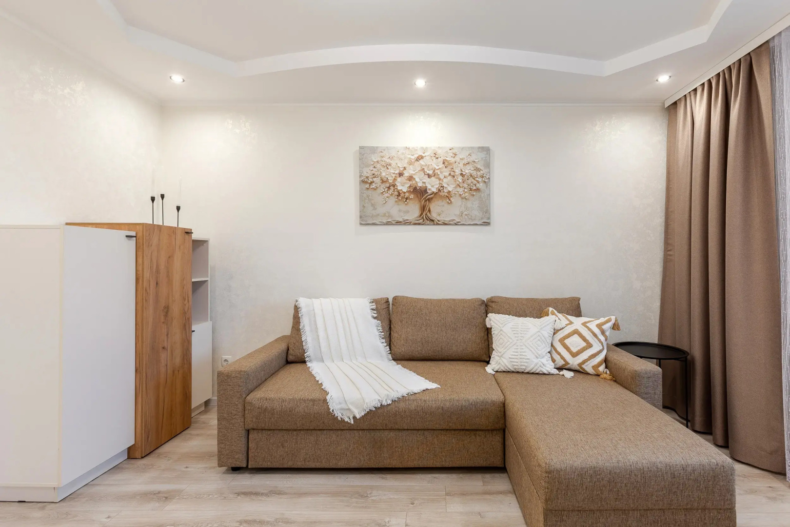 Квартира Aura-Новая и комфортная двухкомнатная