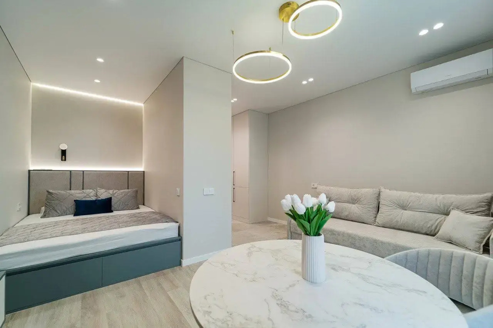 Апартаменты Стильная студия Париж в ЖК Minsk World