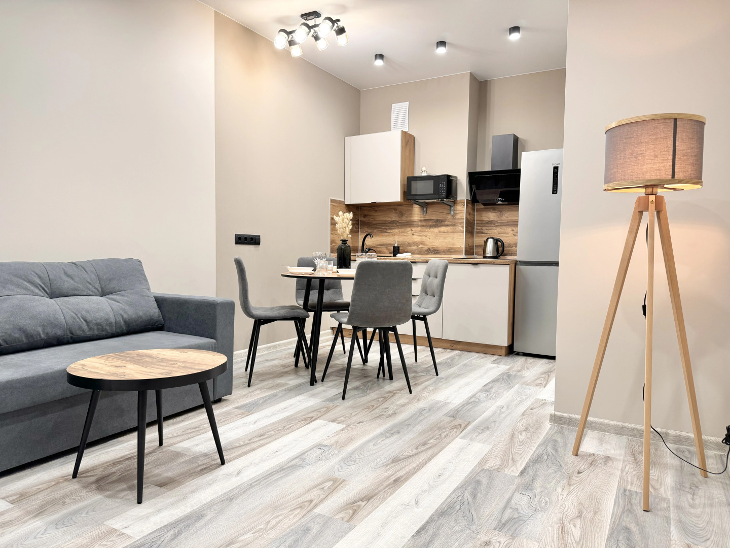 Квартира Hugge Place [Объект 131]