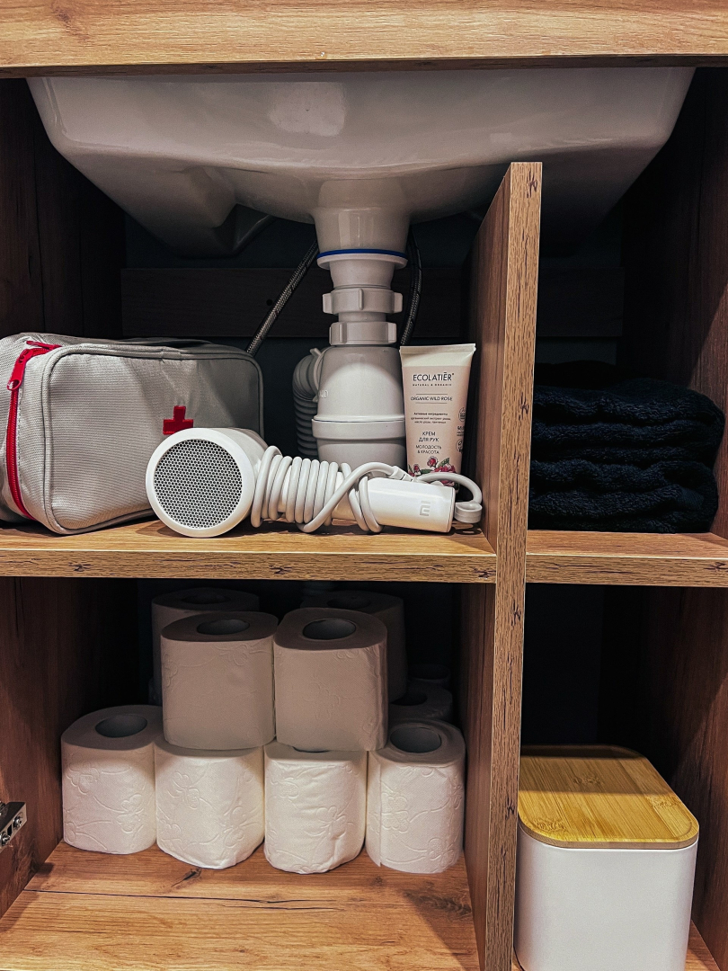 Частный дом  Belov House  с панорамным остеклением у леса