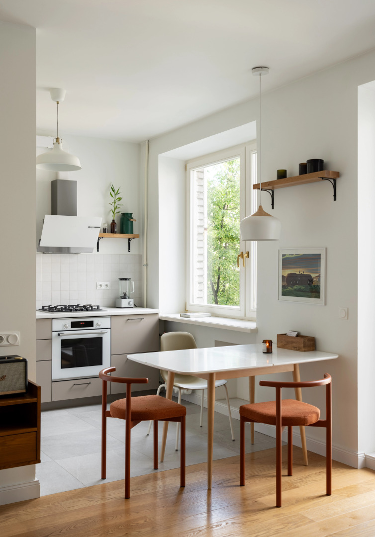 Апартаменты с балконом рядом с Матвеевским садом.