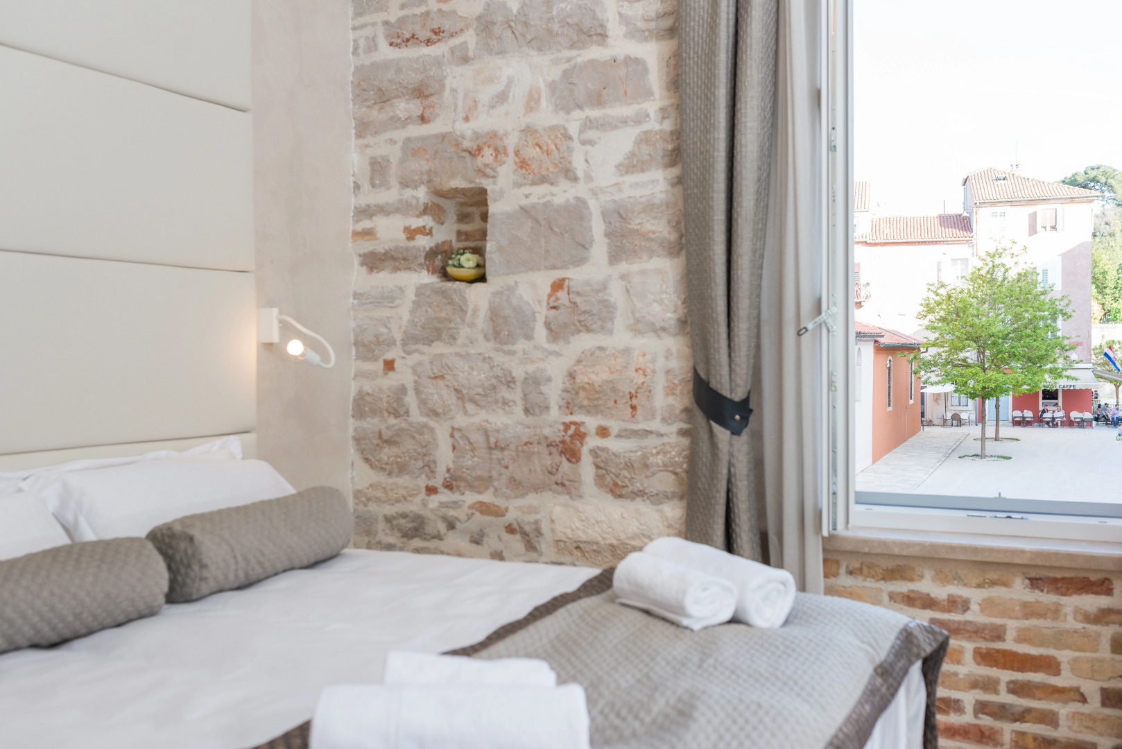 Zara Palace - design rooms