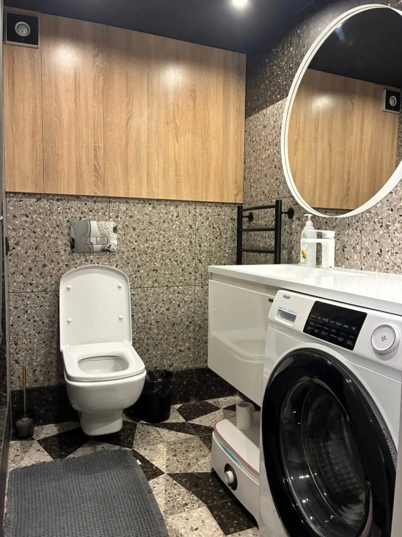 Апартаменты Современные в Скандинавском Стиле с Мансардными Окнами в Центре Москвы