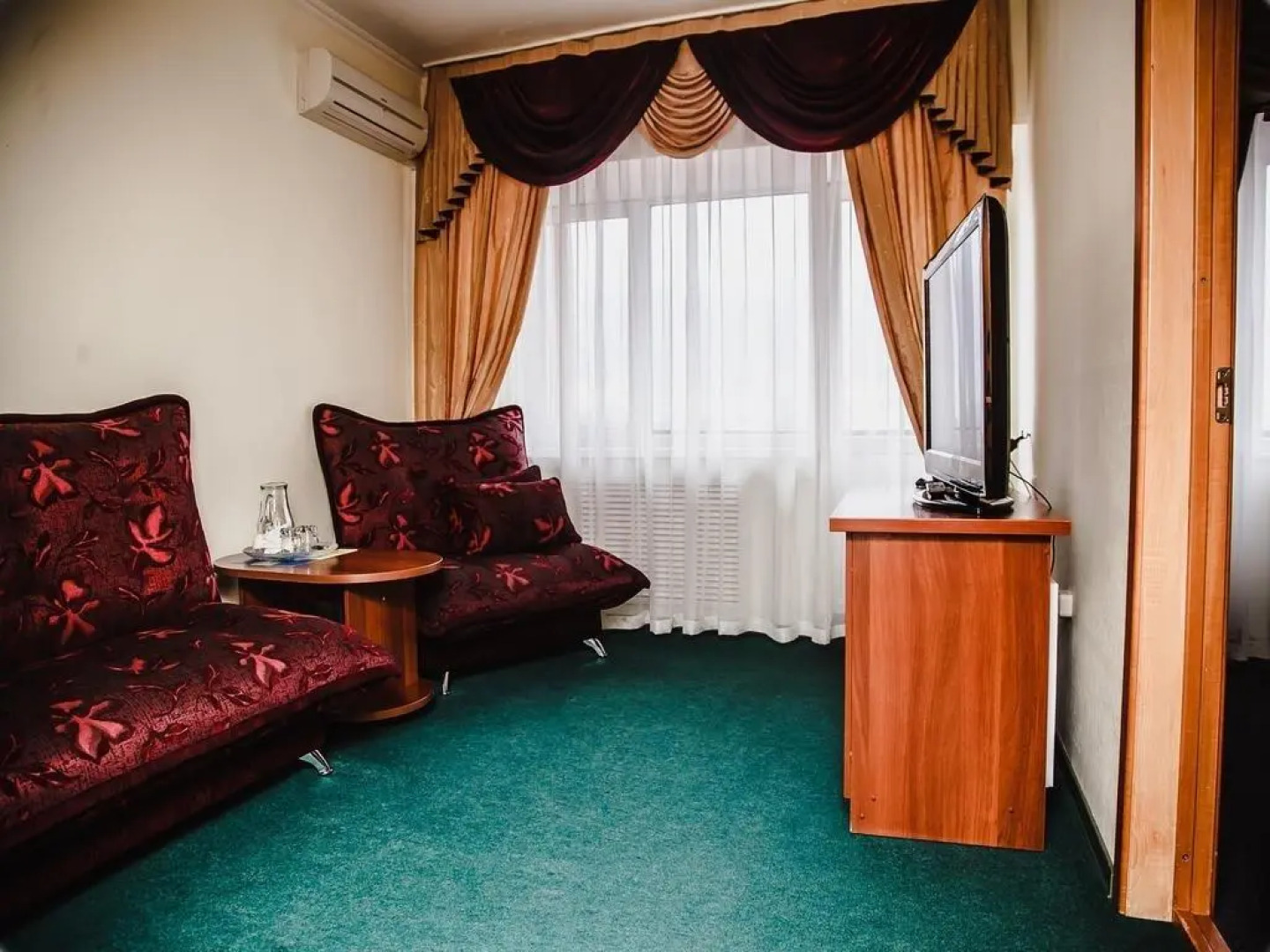 Гостиница Южная