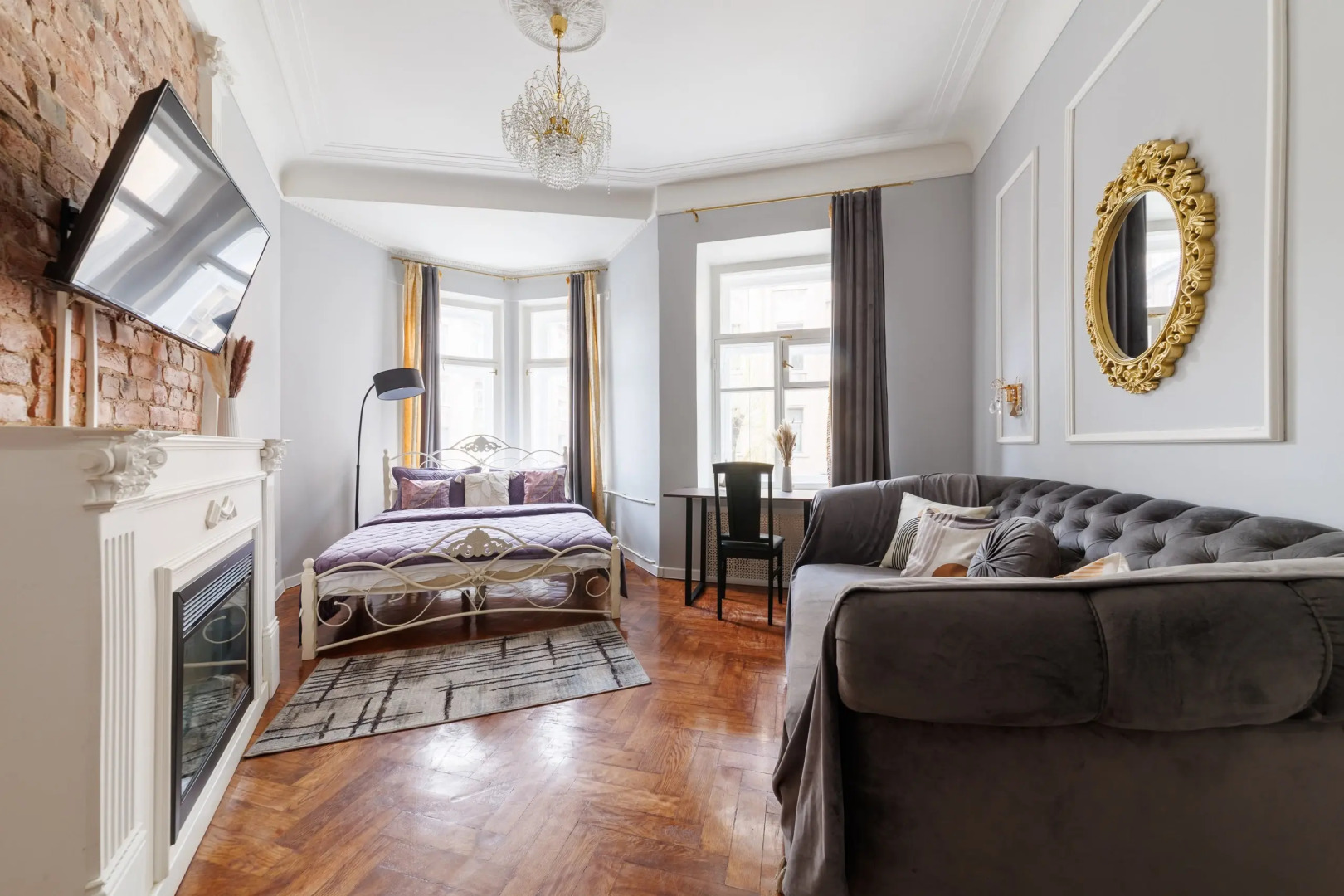 Апартаменты Лофт у Площади Восстания 2 спальни