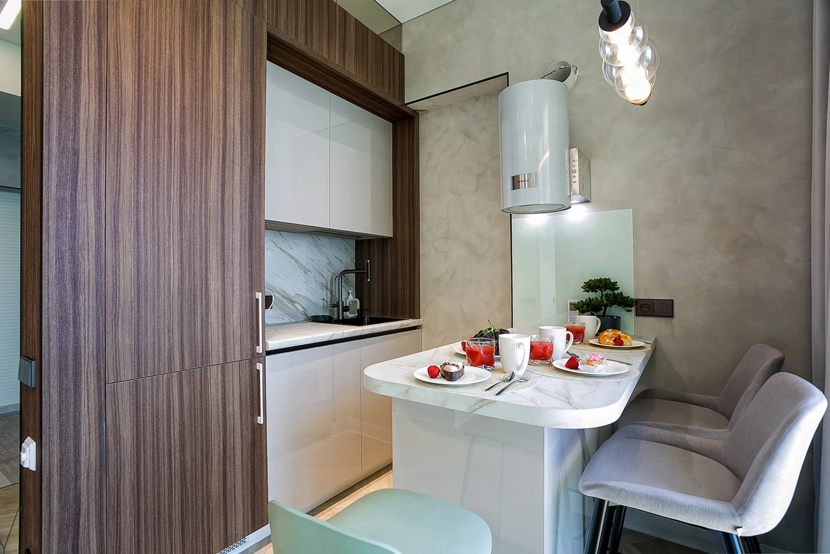 Апартаменты Студия с террасой и видом на море в Скай Плаза 3