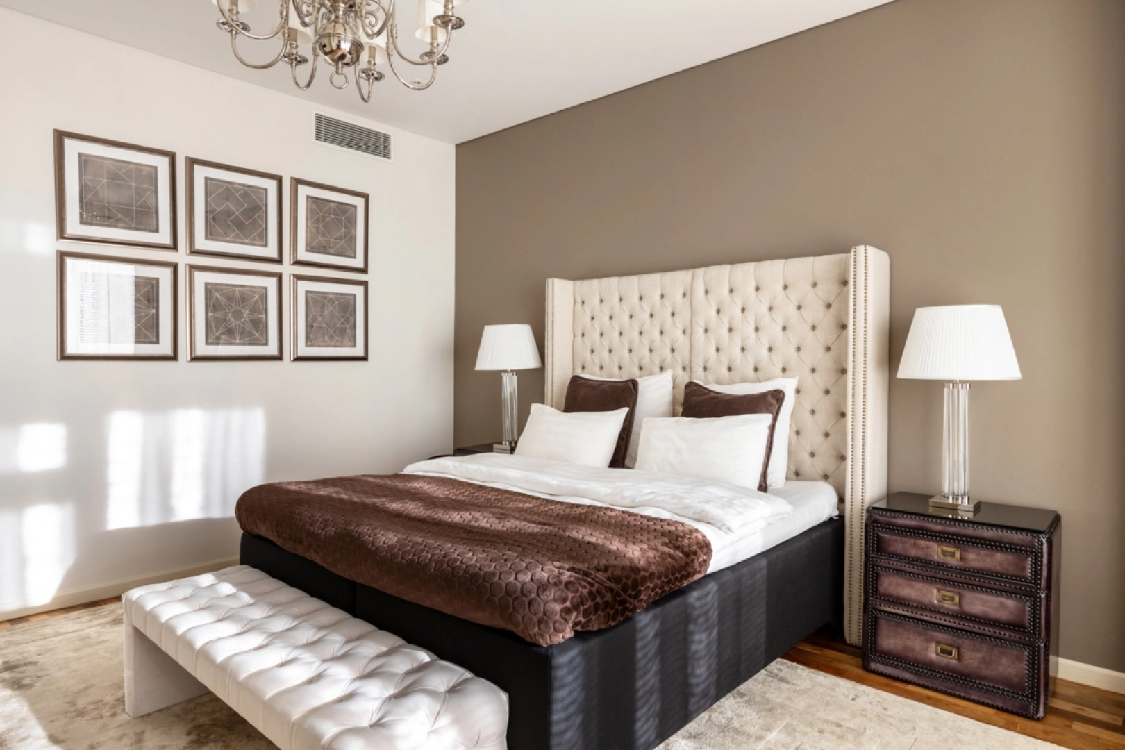 Rockmond 61 Junior Suite 1