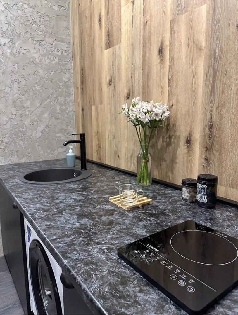 Апартаменты Двухуровневая Студия Лофт на Маяковского 17