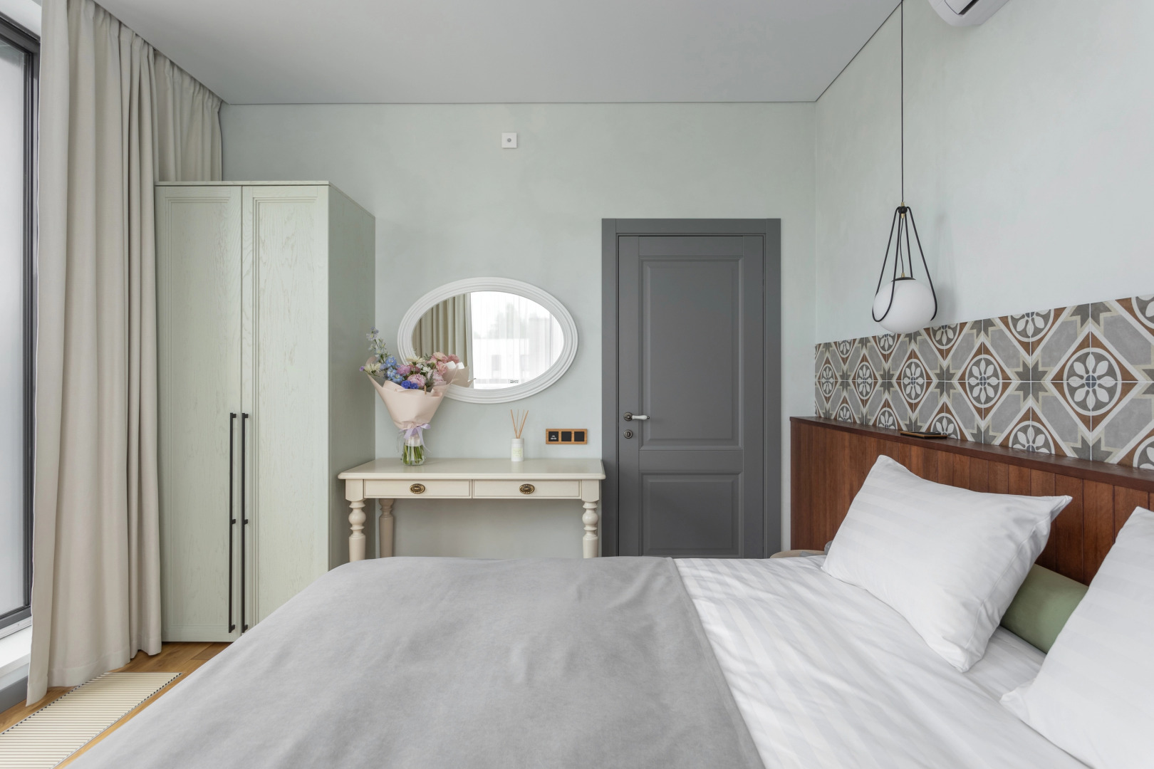 Отель Leon Estate