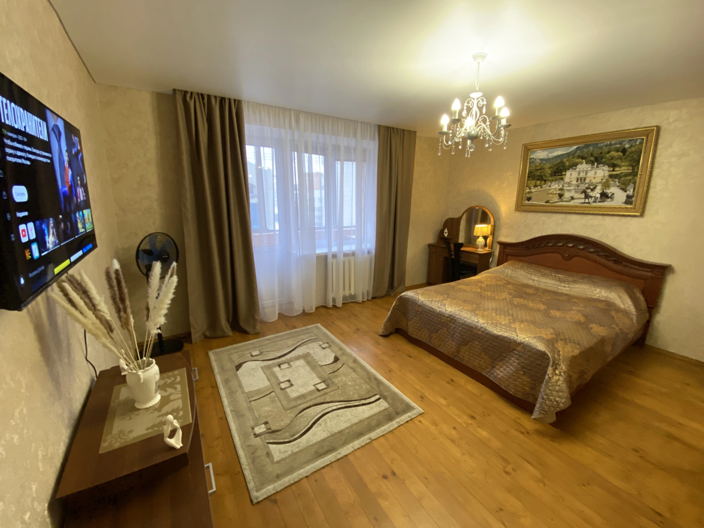 Квартира Уютная Двухкомнатная в Центре Города