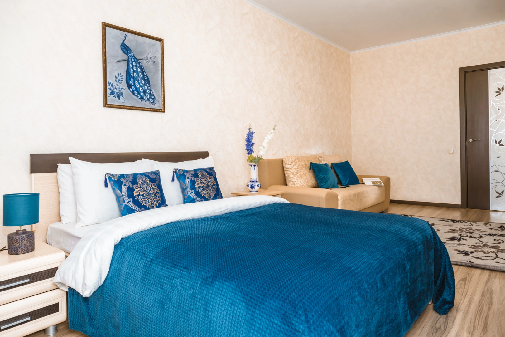 Апартаменты На Лазурной 10к1