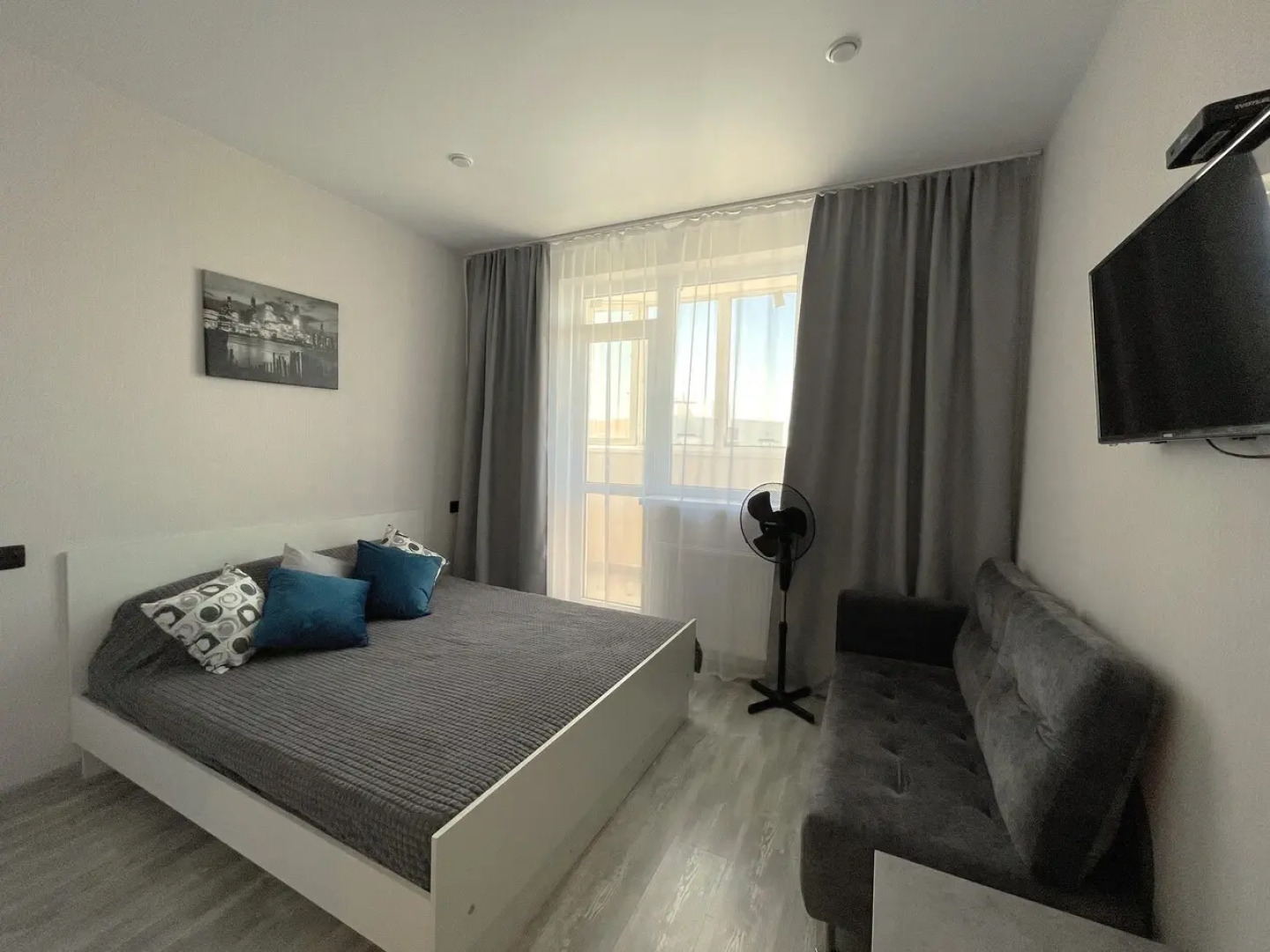 Апартаменты в ЖК Аквамарин 2408