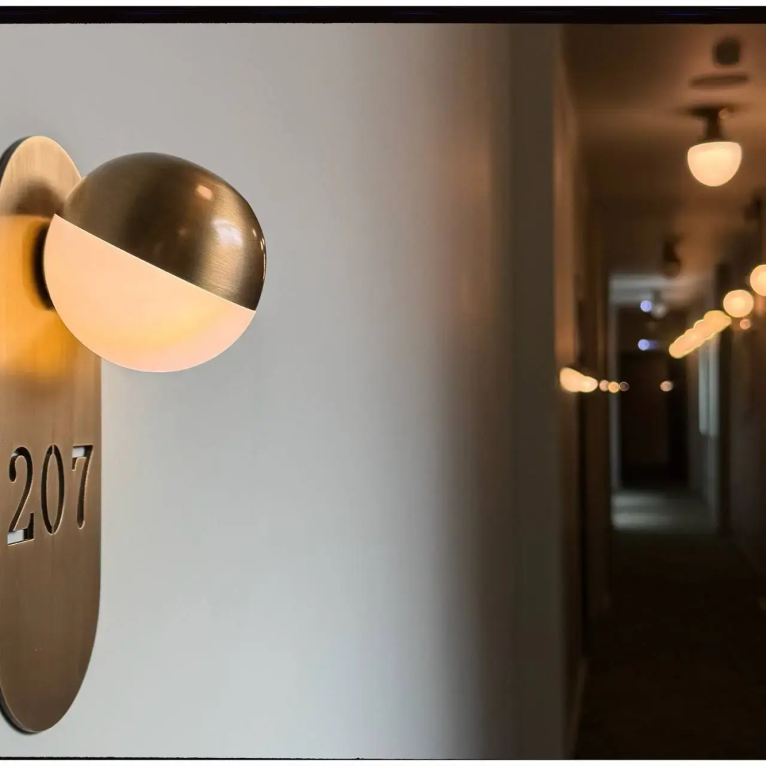 Mr.Just`s Hotel