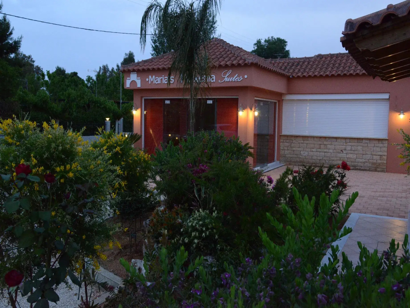 Апарт-Отель Marias Filoxenia Suites