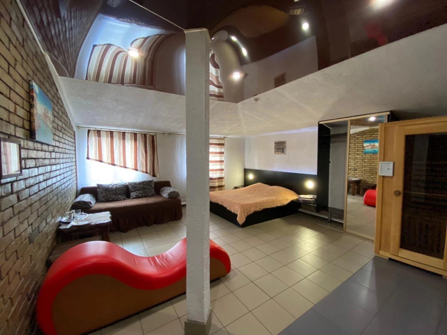 Гостиничный Комплекс Золотое Крыло