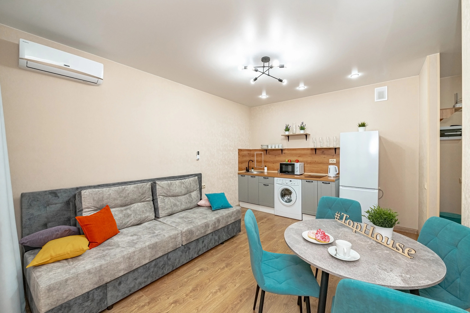 Апартаменты TopHouse на Нейбута 2A двухкомнатные