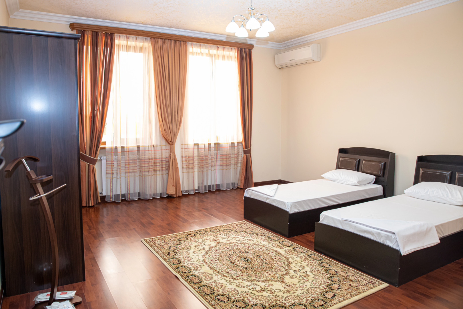 Отель La Defense Yerevan