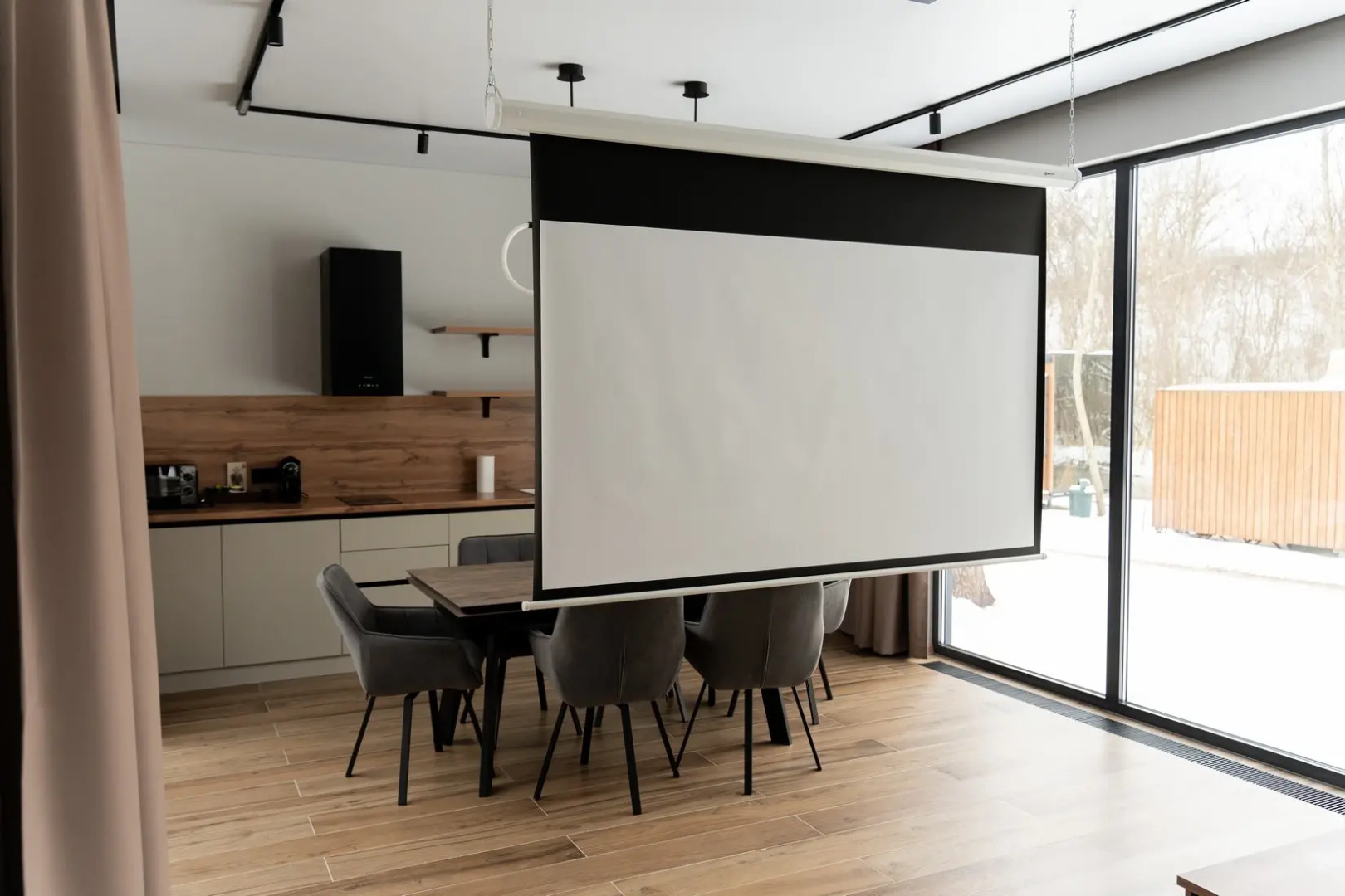 Частный дом Коттедж Лес