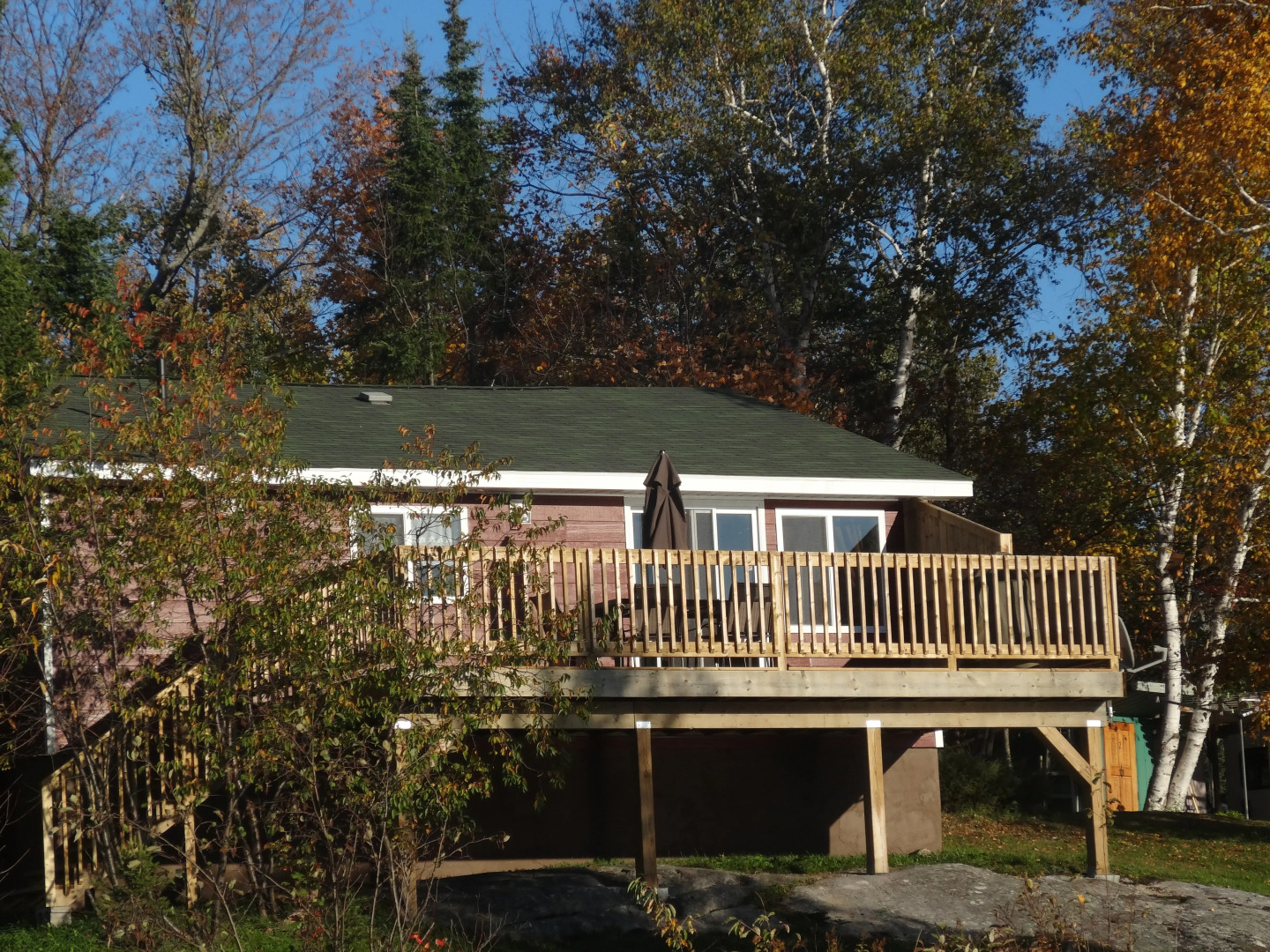 Курортный отель Ahmic Lake Resort