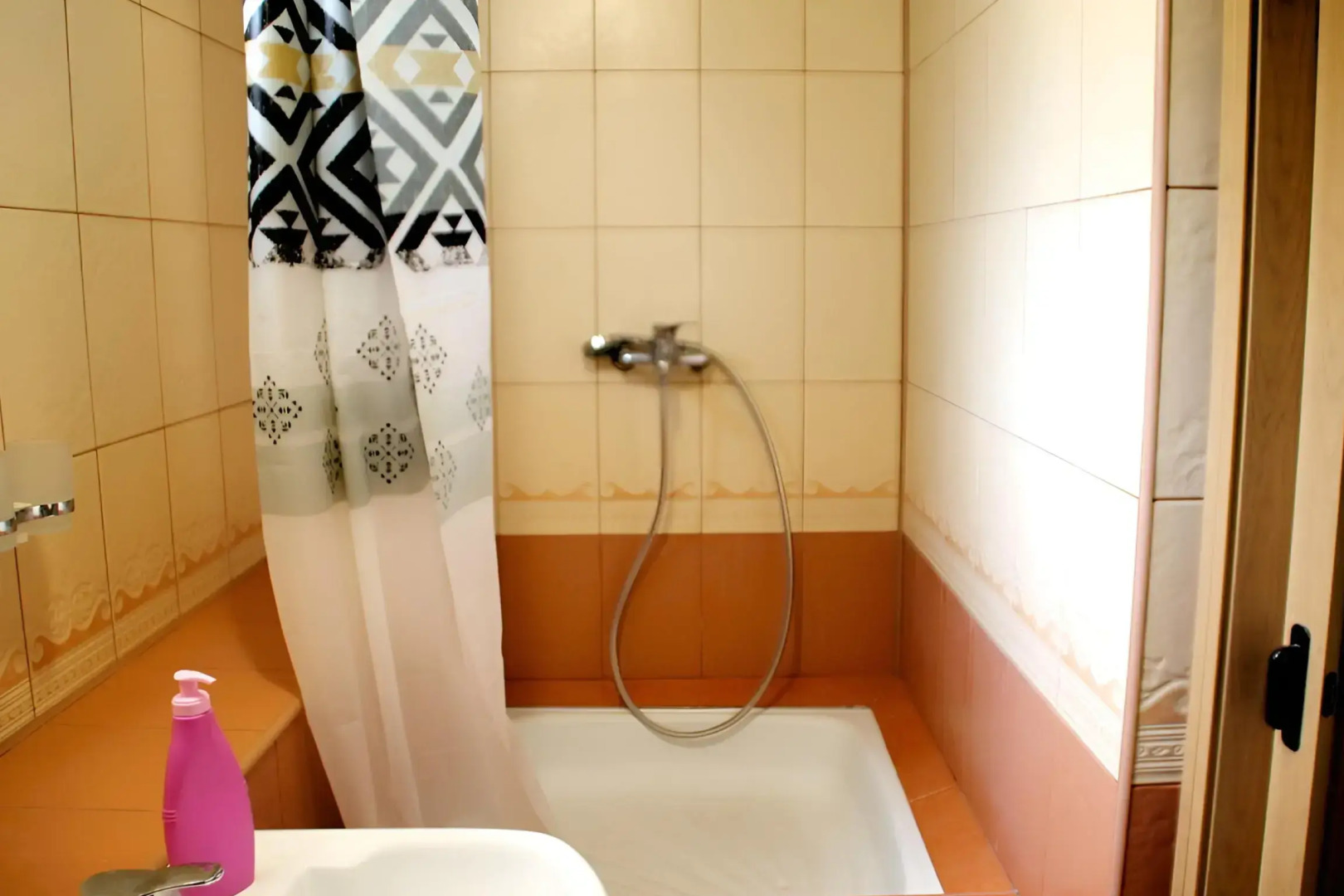 Апартаменты Кольцова 18/7