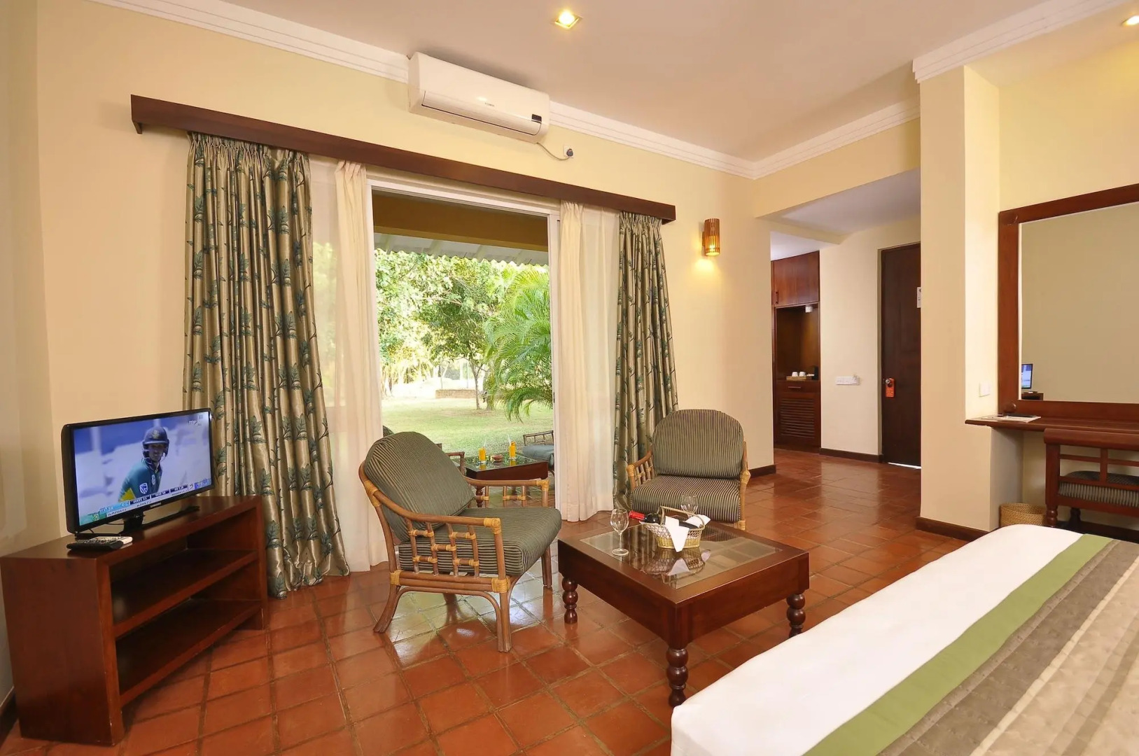 Курортный отель Club Palm Bay