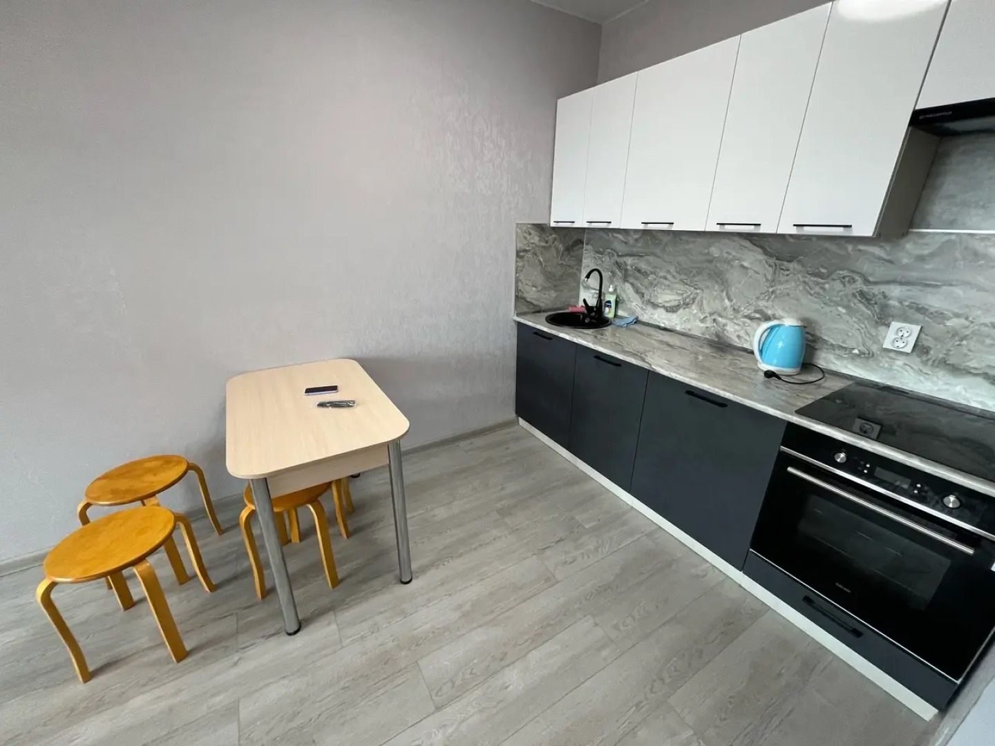 Квартира Камбарская 94