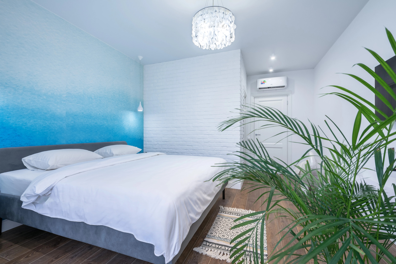 Апартаменты Central nearby Marriott 1001