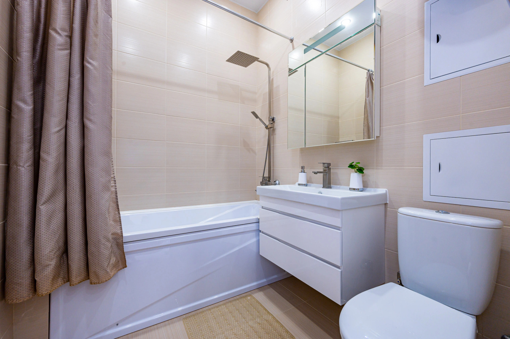 Апартаменты Двухкомнатная Квартира в Центре Краснодара