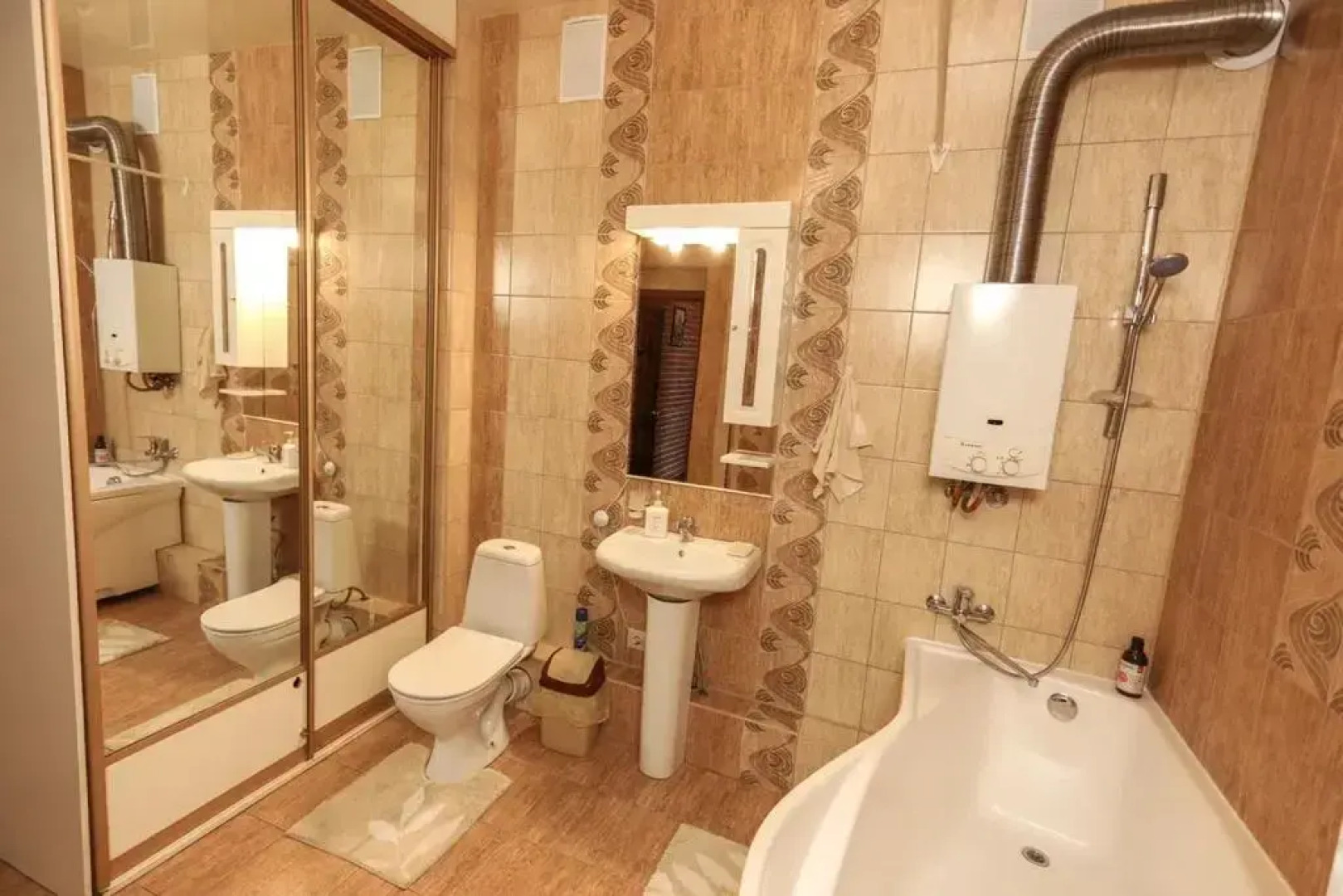 Апартаменты Двухкомнатная Квартира с Прекрасным Видом в Центре Города