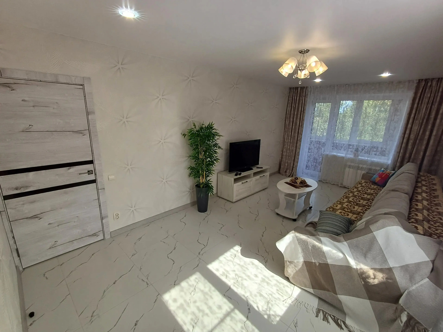 Апартаменты Чайка House на Гагарина 214