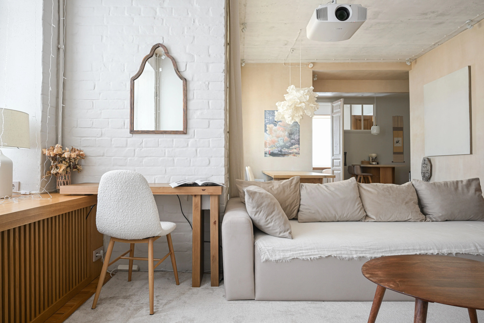 Квартира Просторные апартаменты с проектором LetYourFlat Sati