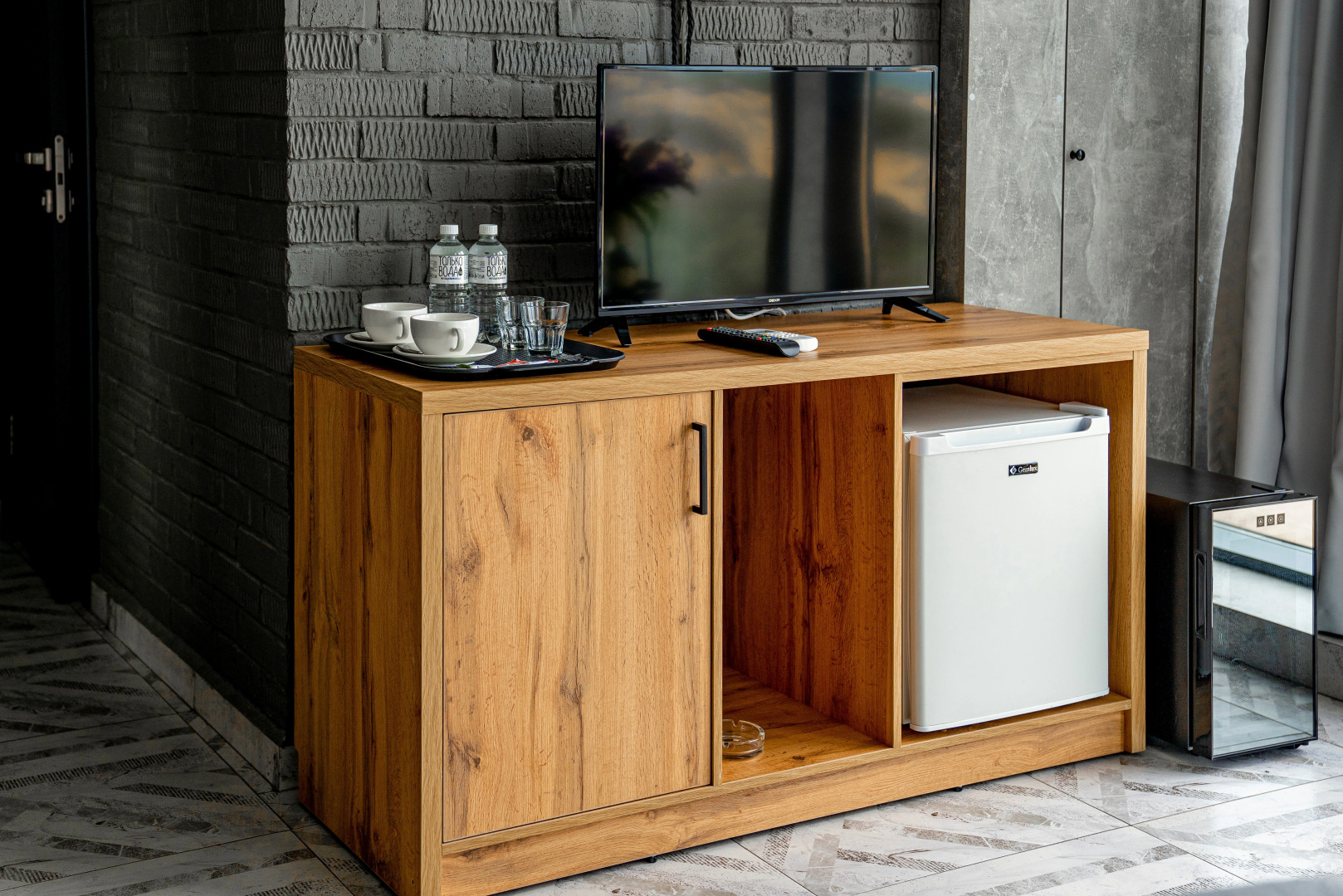 Отель Песок и Море