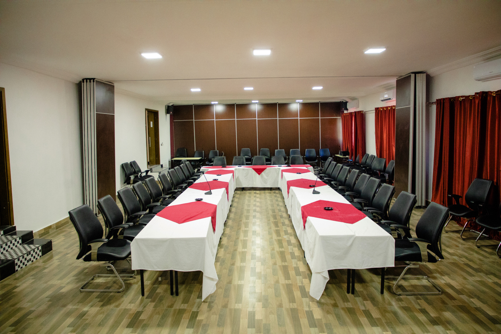 Отель Metzy Residence