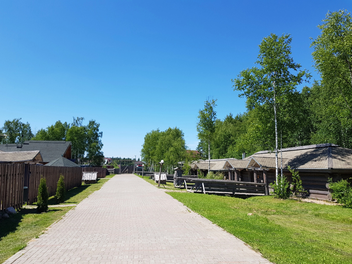 Частный дом Подмосковный Домик с двумя спальнями Люкс