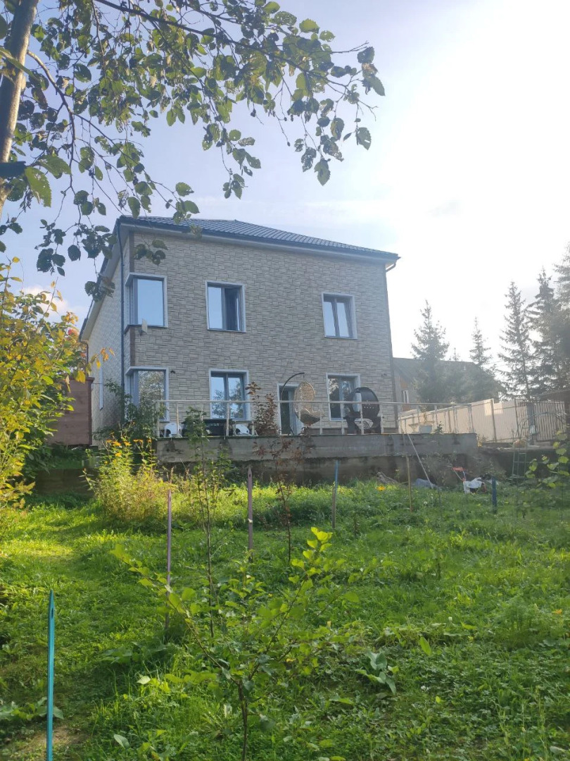 Меблированные Комнаты в Домe Счастья