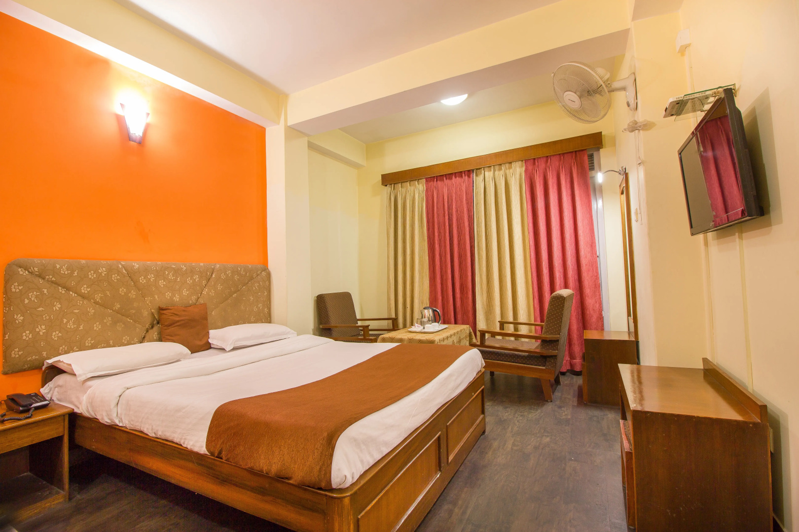 Отель Jain Group The Sikkim Continental