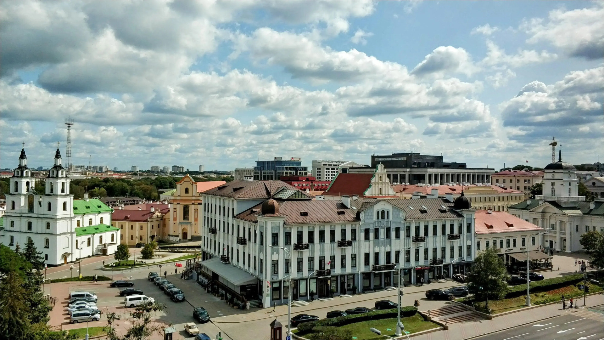 Квартира у Ратуши в доме Берлянда 1835 г на пл. Свободы