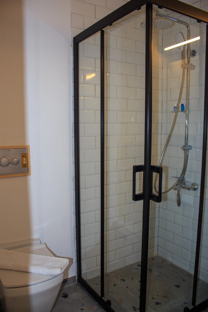 Отель Aloha Suites