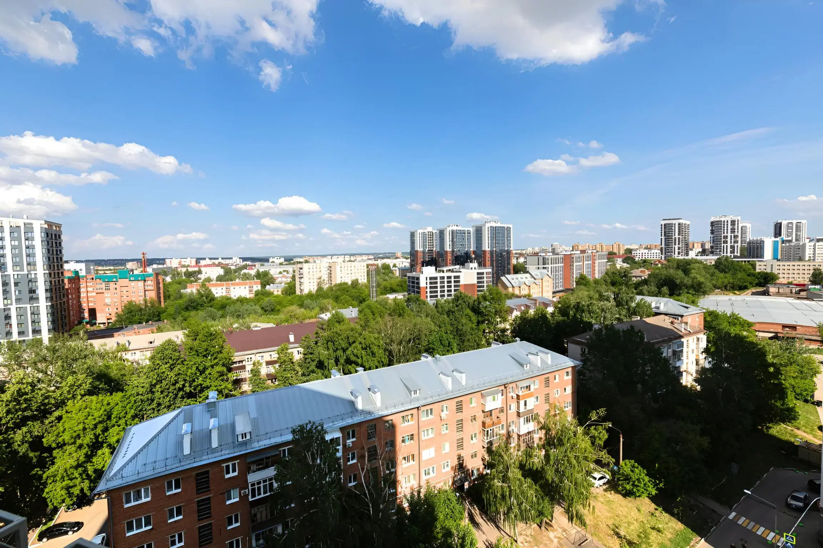 Квартира Уютная студия в центре Казани Green City