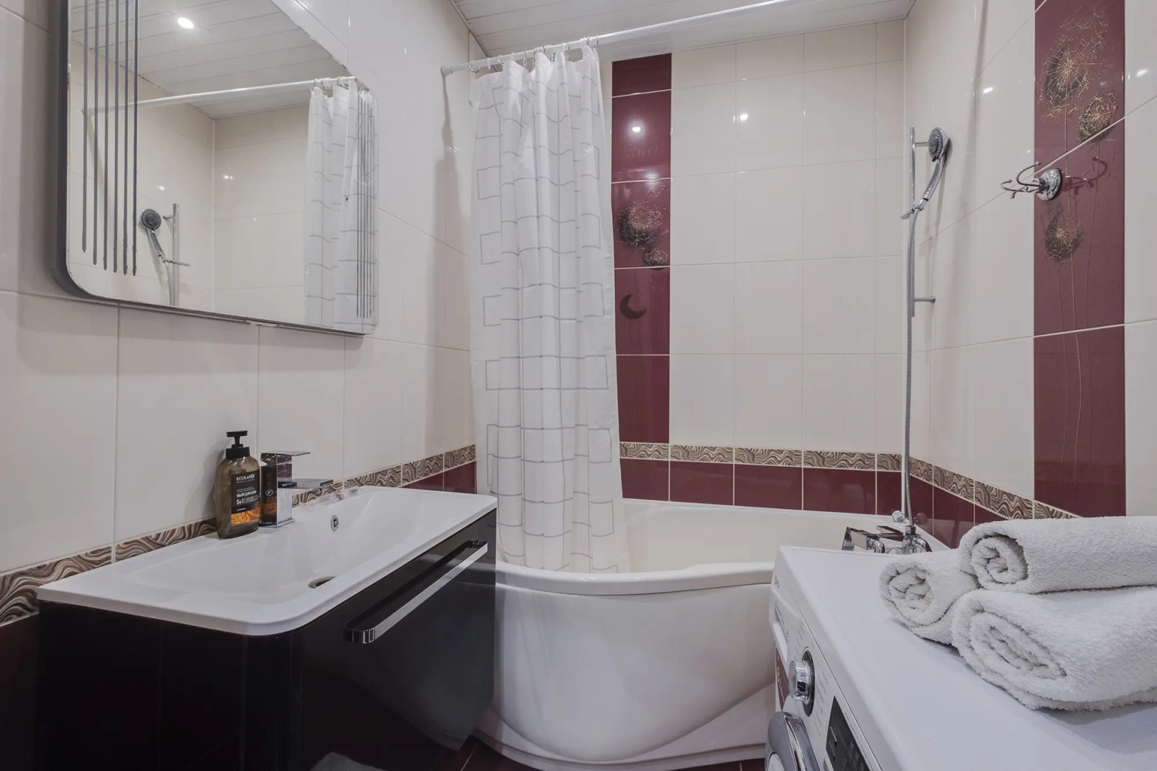 Квартира с Современными Удобствами для Большой Семьи на 43 Армии