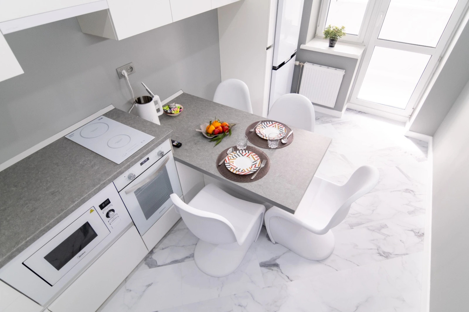 Апартаменты Hedonism Aparts со Стильным Ремонтом в Тихом Районе