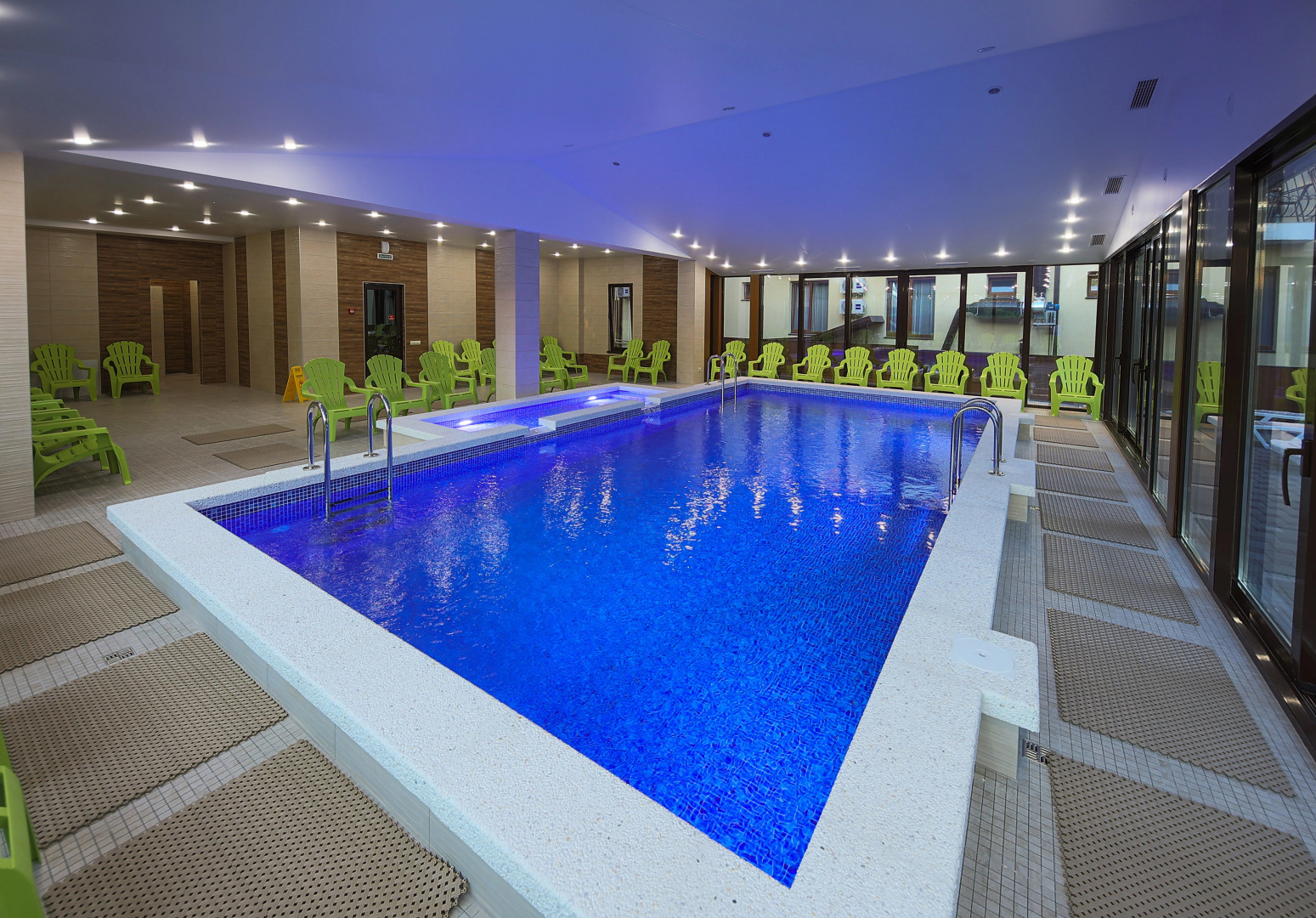 Отель Версаль