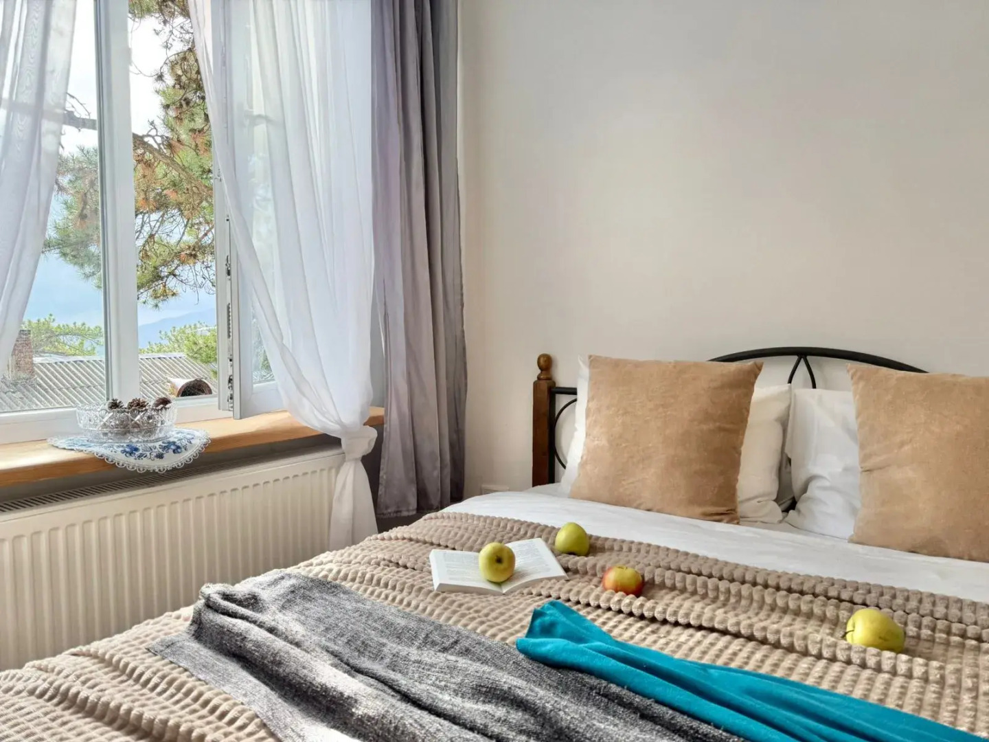 Квартира двухуровневая в Ялте