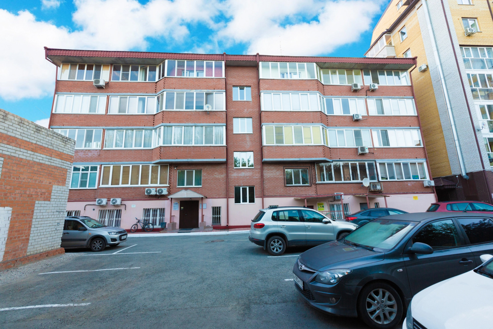 Апартаменты GOSH Малыгина,50-8