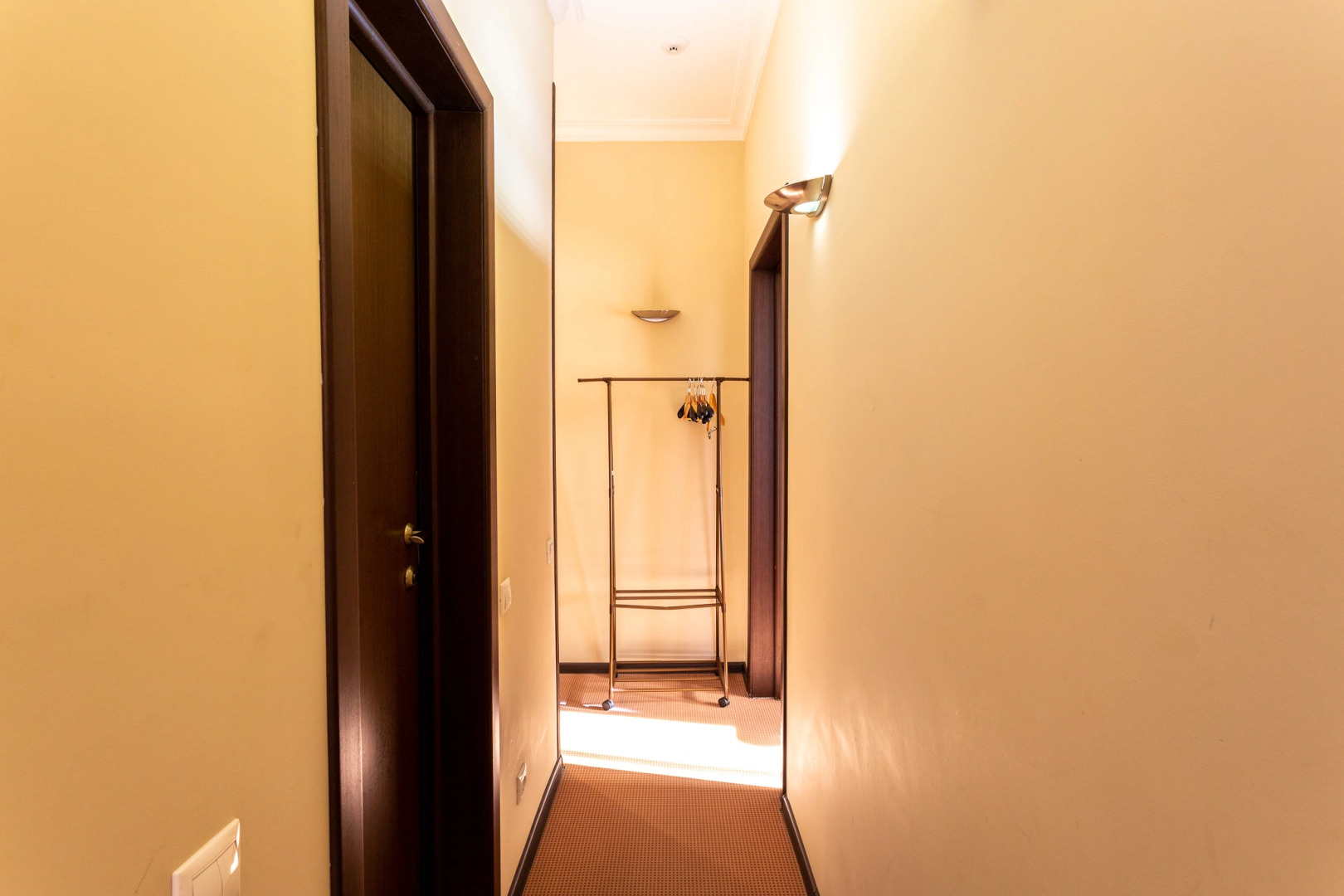 Квартира Номер в Отеле с Балконом Шикарным Видом на Горы