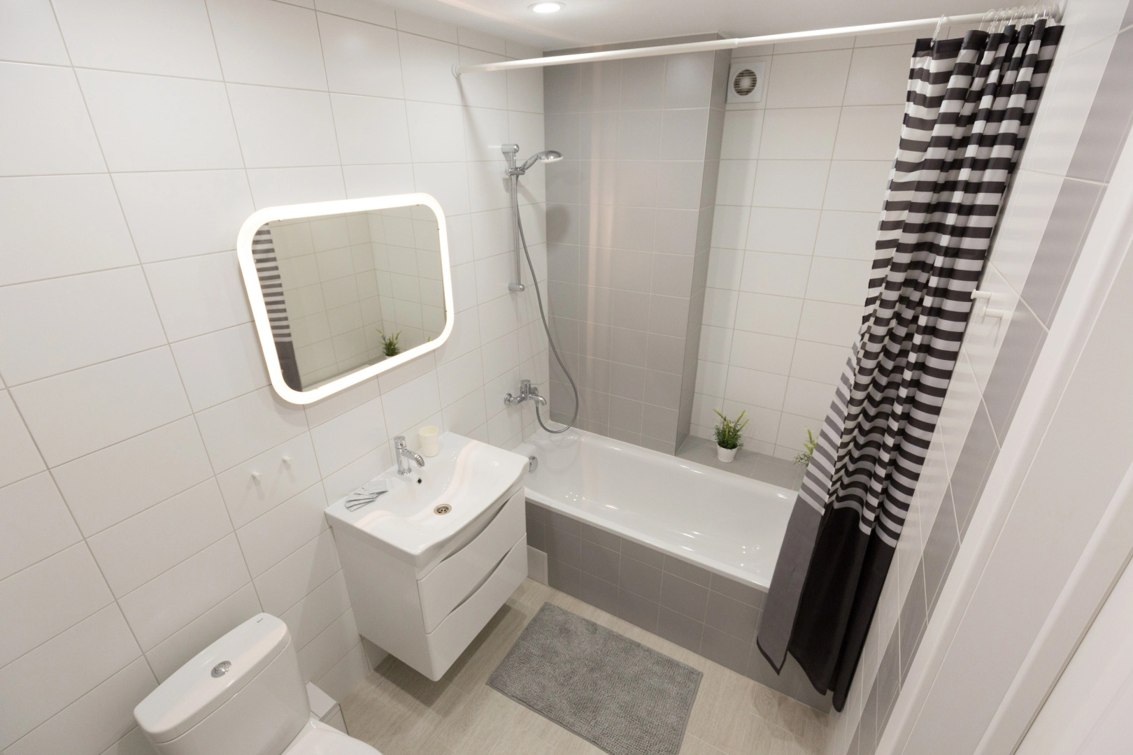 Апартаменты Азбука на Коммунистической 11/1