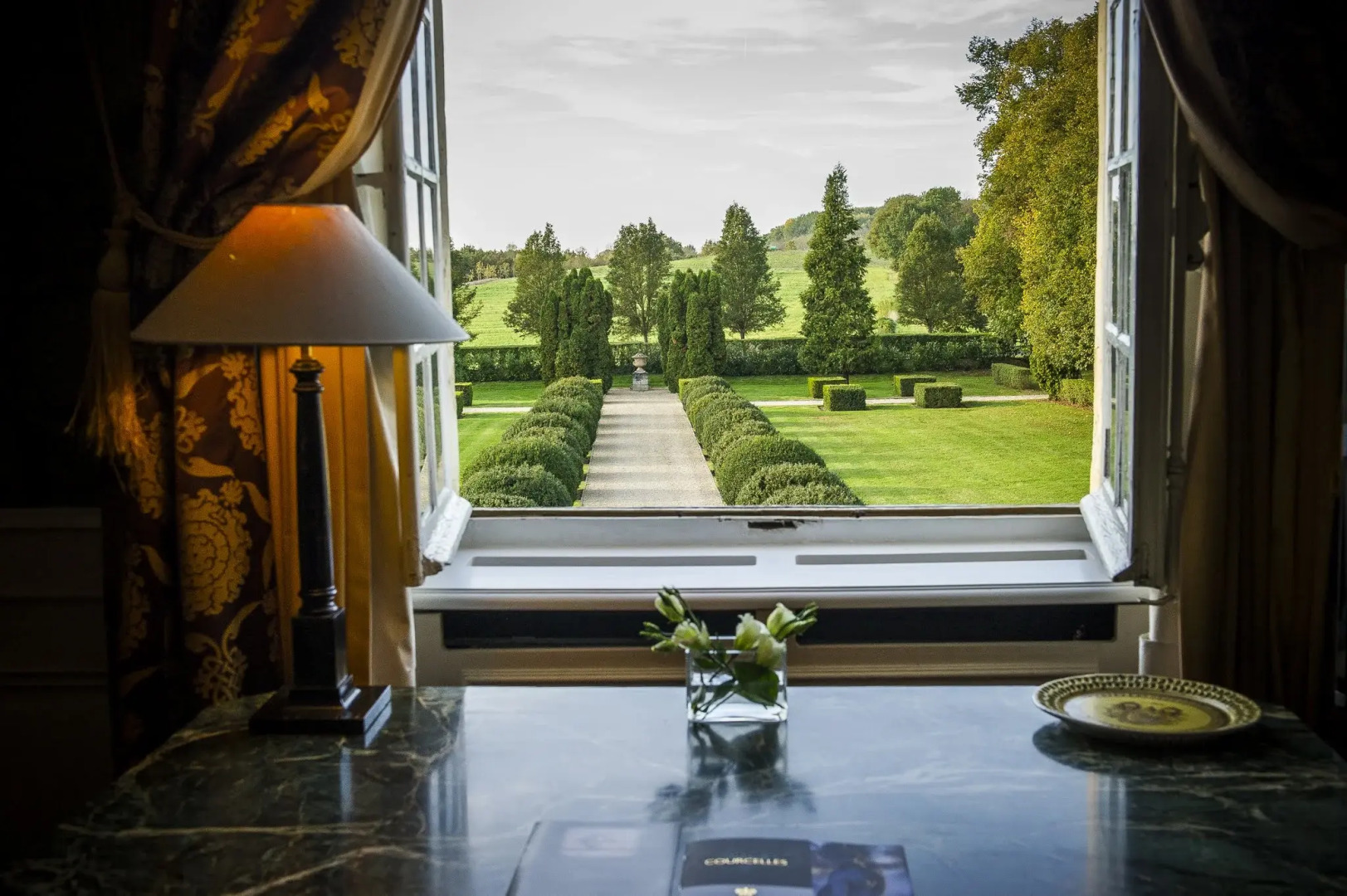 Отель Chateau de Courcelles