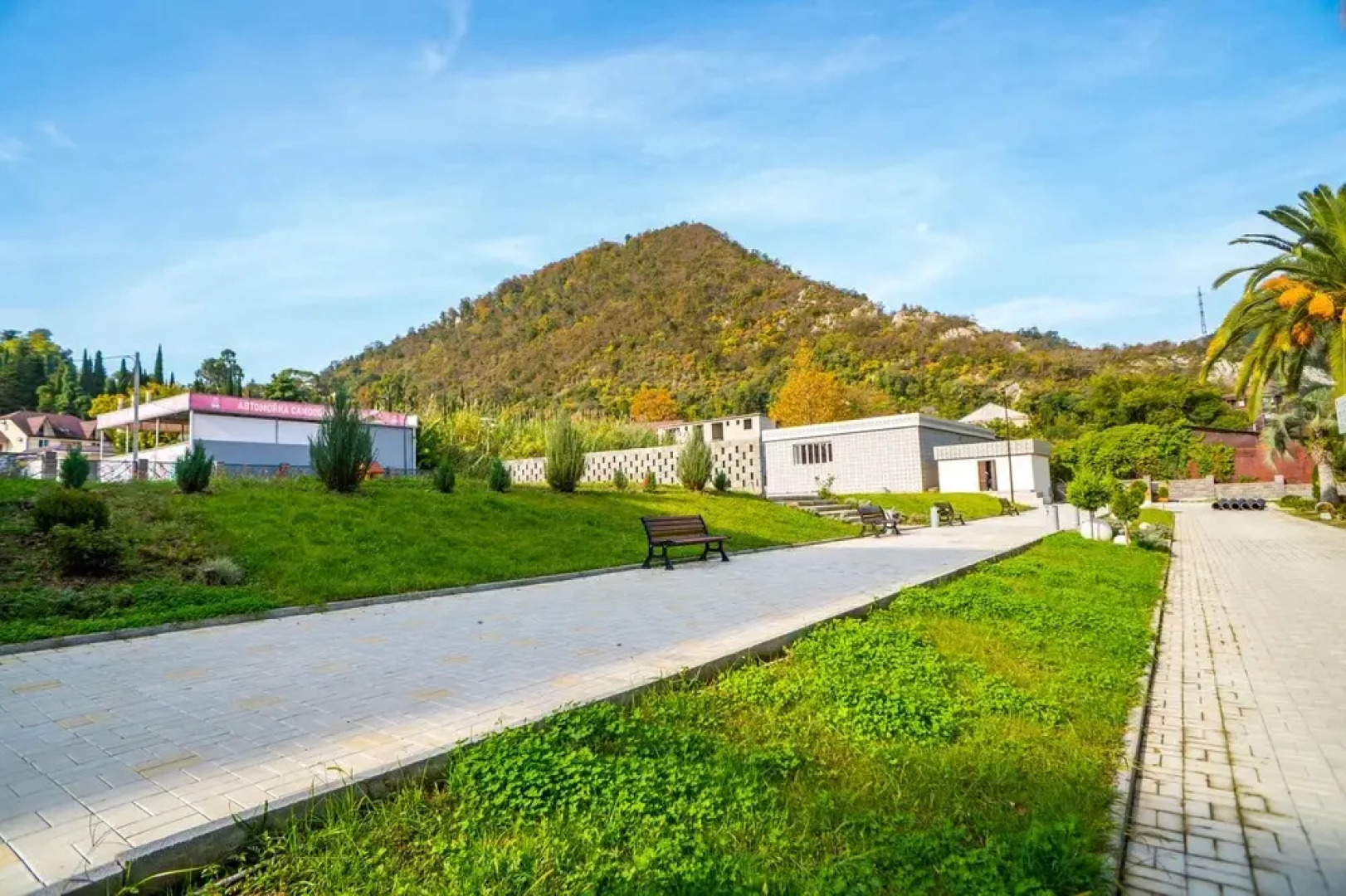 Отель Grand Rodina